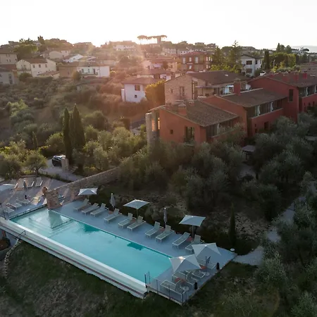 Resort Borgo 69 & 3*